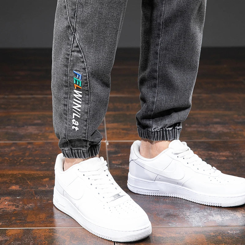 Pantalon de jogging en denim extensible pour homme