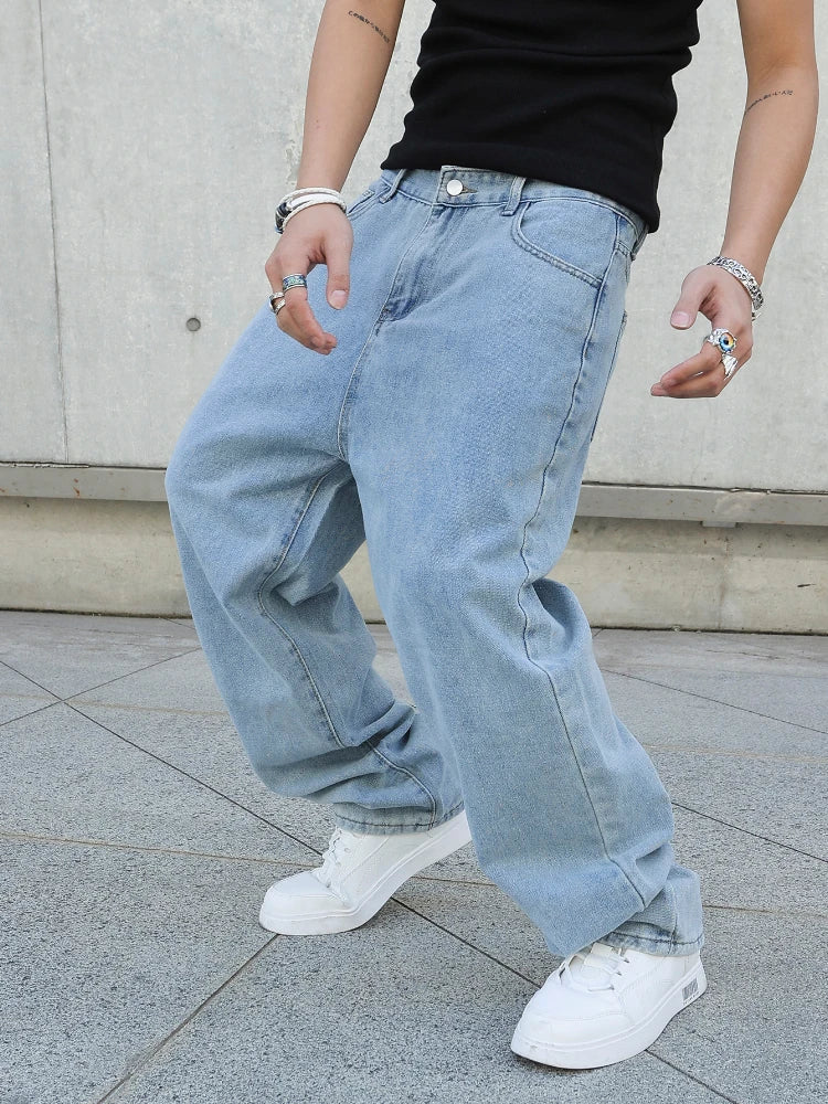 Jeans de corte largo e direito para homem