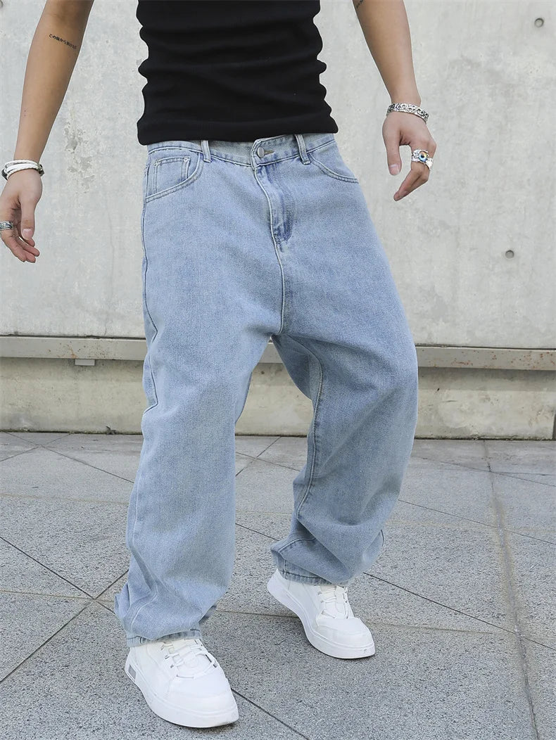 Jeans de corte largo e direito para homem