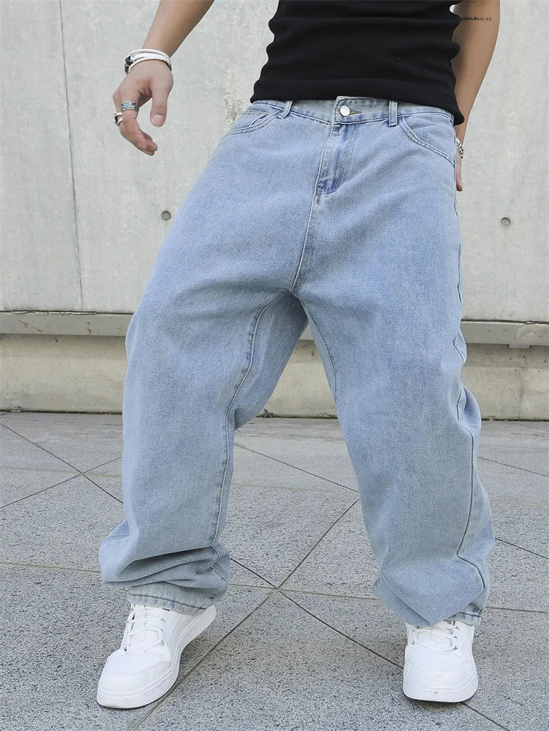 Jeans de corte largo e direito para homem