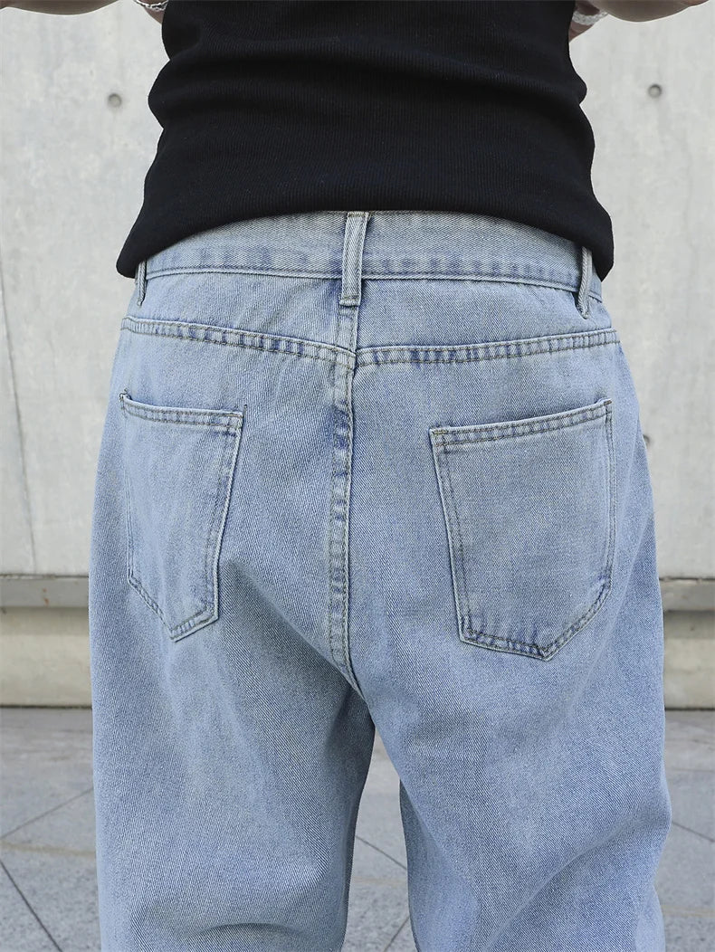 Jeans de corte largo e direito para homem