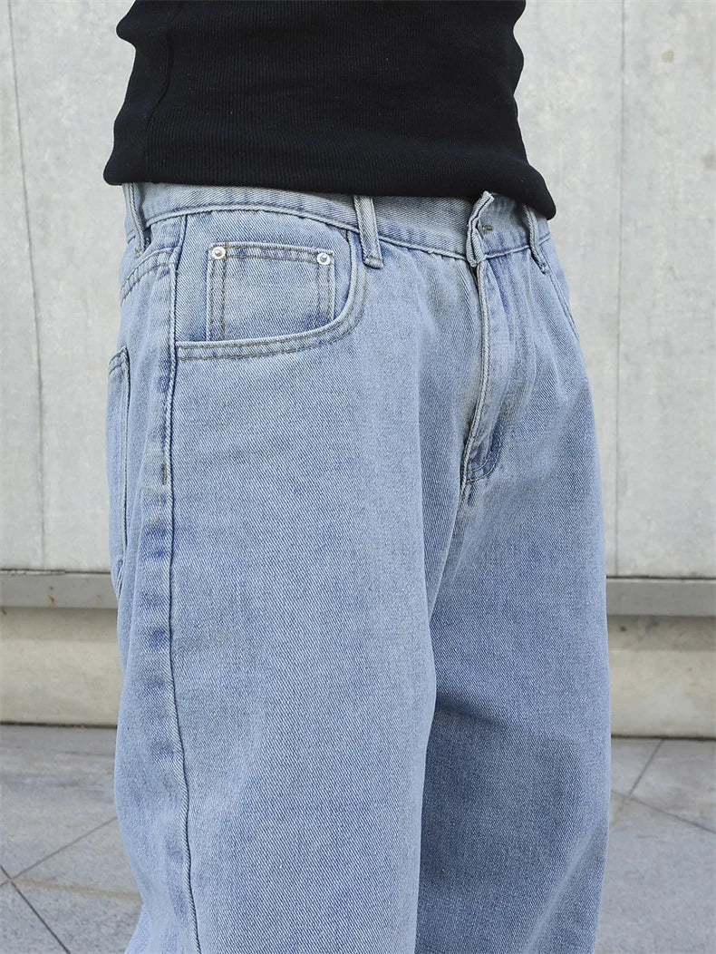 Jeans de corte largo e direito para homem