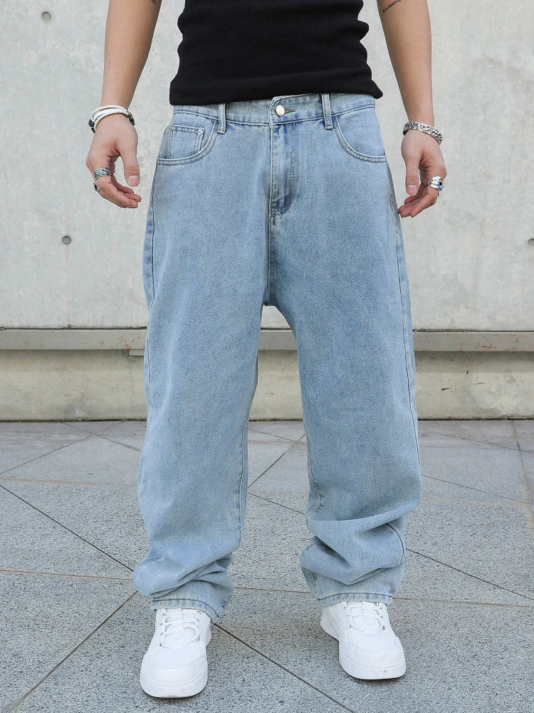 Jeans de corte largo e direito para homem