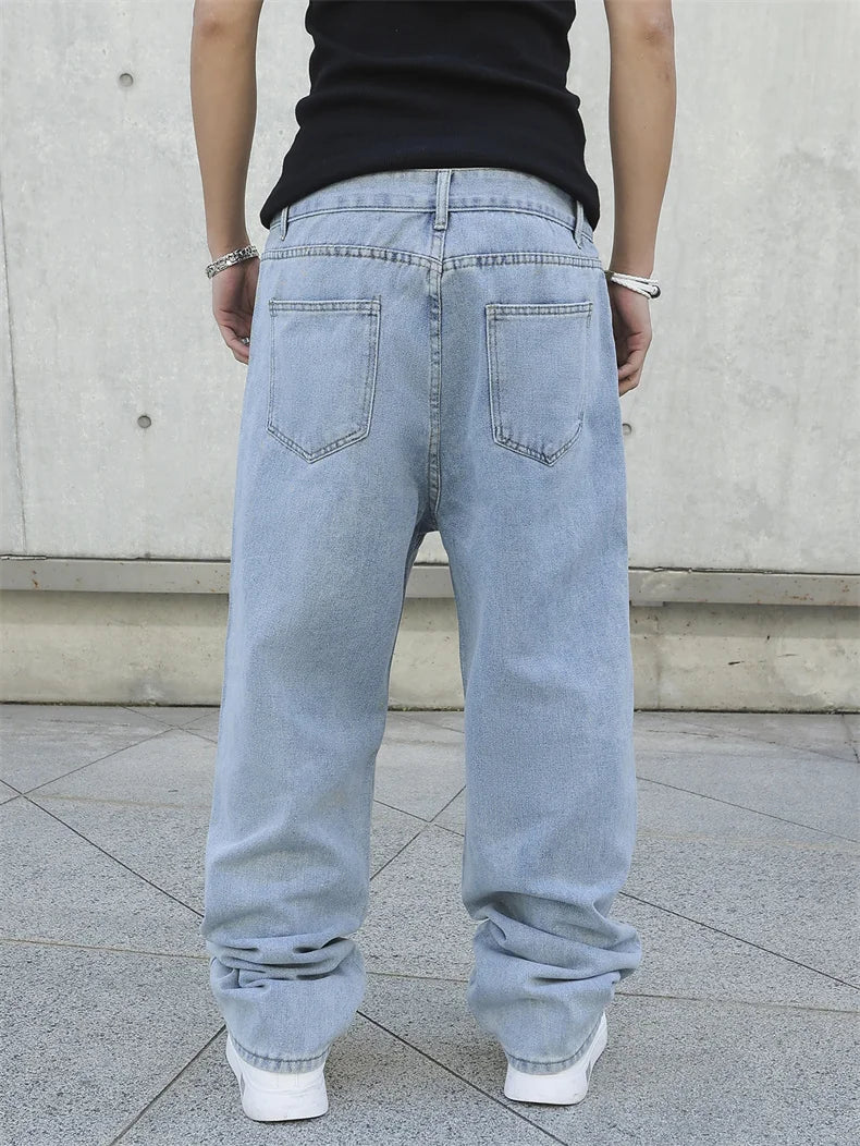 Jeans de corte largo e direito para homem